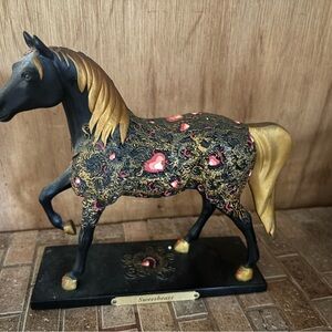 Trail of Painted Ponies, sweetheart horse (Valentine Special) limited time